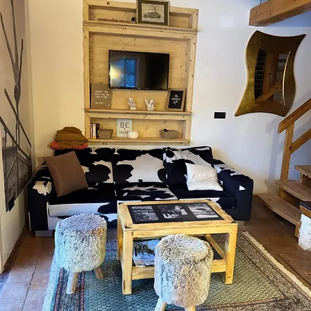 Alice - Adults Only 4*