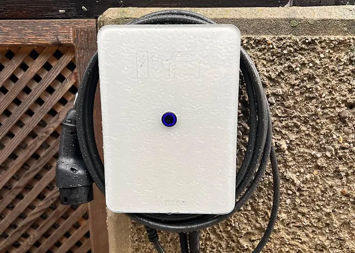 Alice - Adults Only 4*