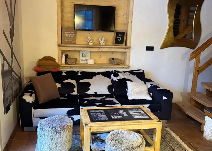 Alice - Adults Only 4*